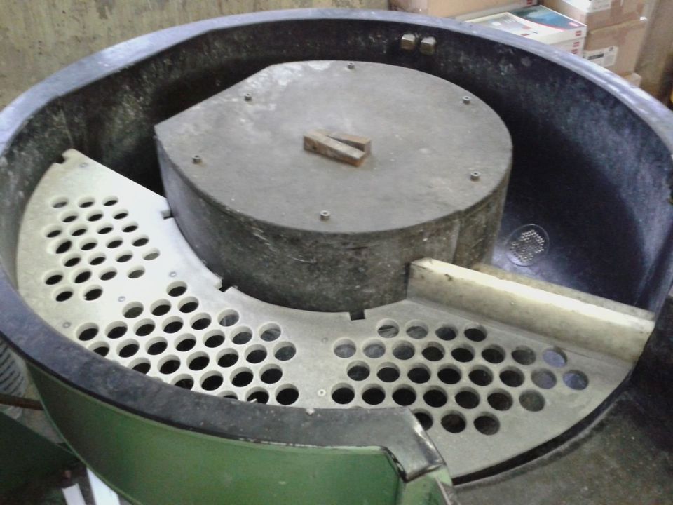 RÖSLER Bandtrockner Rundvibrator Gleitschleifanlage Hochglanzverdichten KOMPLETT