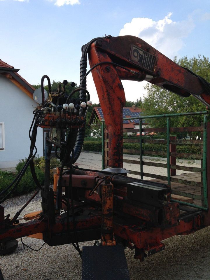 Rückewagen mit Kran inkl. Flap-Down Abstützung - Hiab Foco AB 550