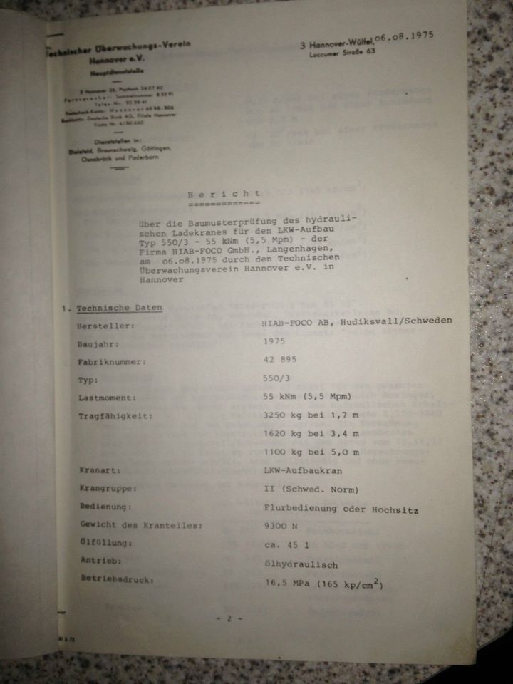 Rückewagen mit Kran inkl. Flap-Down Abstützung - Hiab Foco AB 550