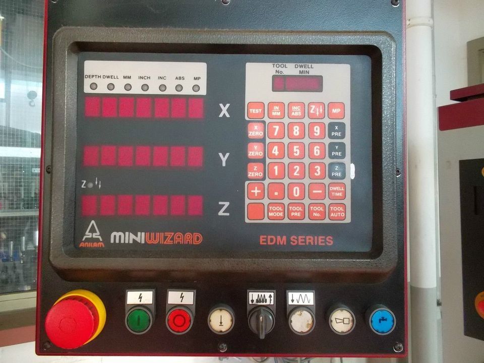 Senk-Erodiermaschine ORION PLUS 50 SE 600 Hahn & Kolb