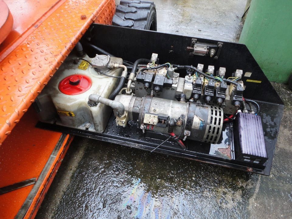 Sky High ST 120 Arbeitsbühne Hebebühne 12m