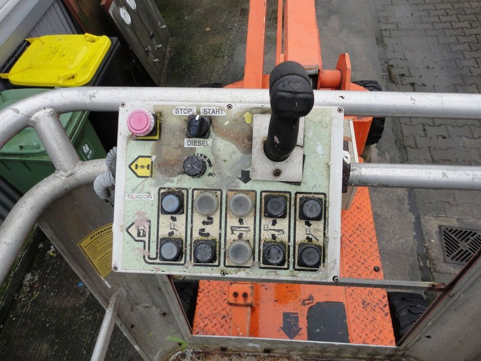 Sky High ST 120 Arbeitsbühne Hebebühne 12m