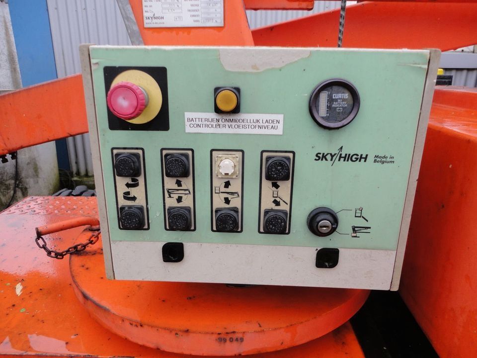 Sky High ST 120 Arbeitsbühne Hebebühne 12m