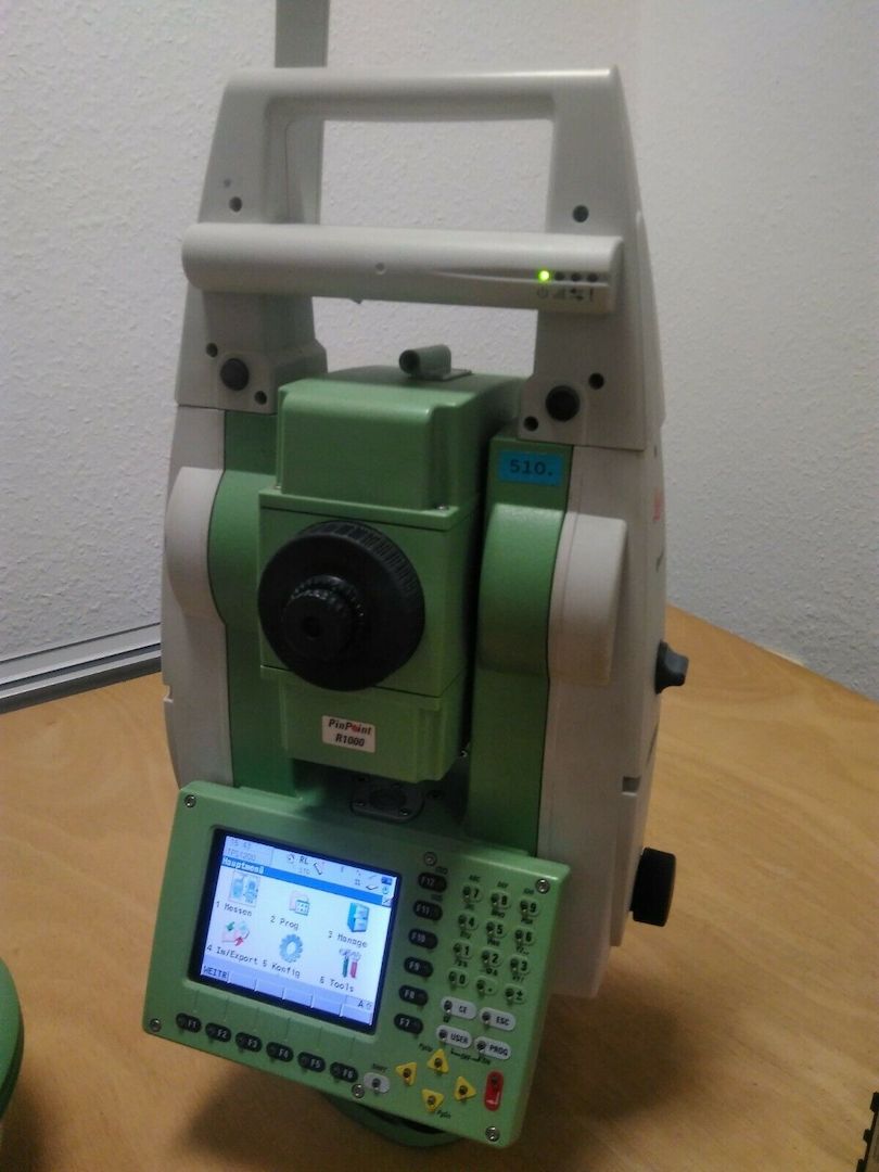 Tachymeter Leica komplett