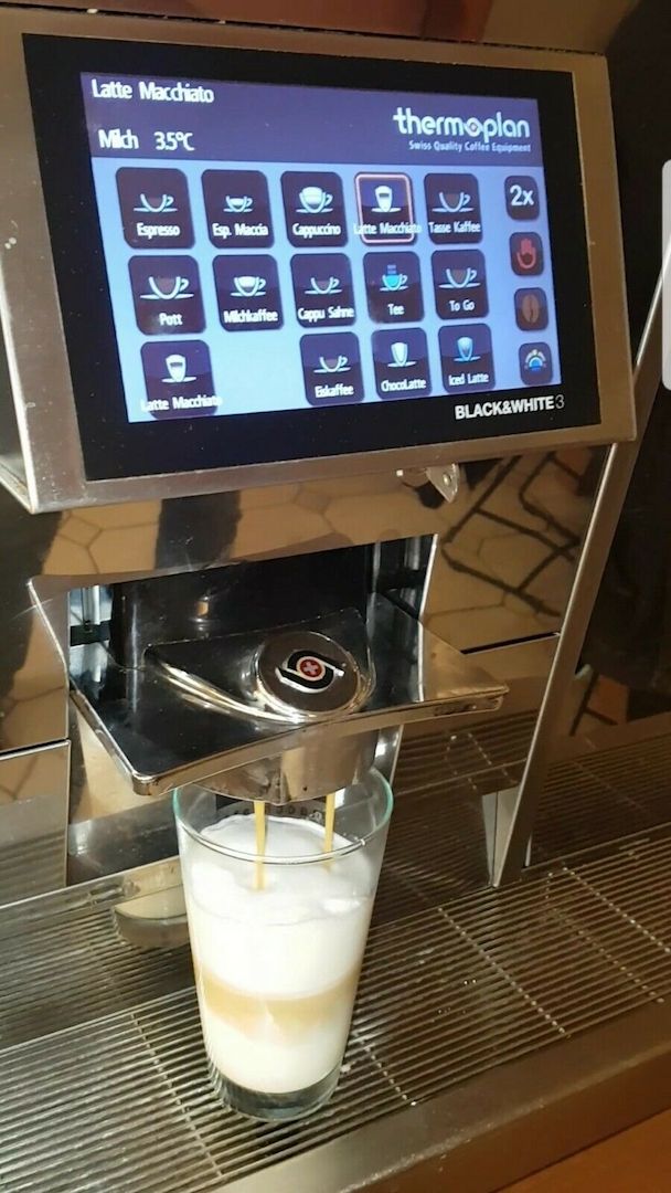 Thermoplan Black White 3 Kaffeevollautomat + Milchkühler BW3-CTM mit Kalkpatrone