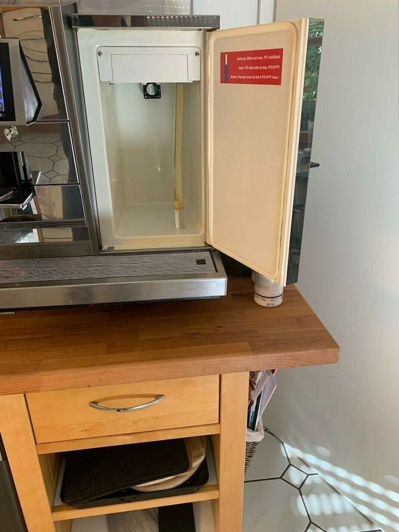 Thermoplan Black White 3 Kaffeevollautomat + Milchkühler BW3-CTM mit Kalkpatrone