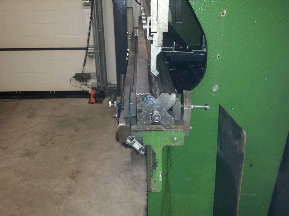 Abkantpresse Gesenkbiegemaschine Griebel 25