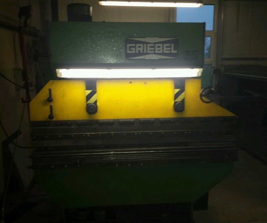 Abkantpresse Gesenkbiegemaschine Griebel 25