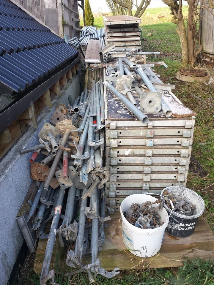 ALU-Stahl Gerüst Layher - Fassadengerüst Ca. 220 qm