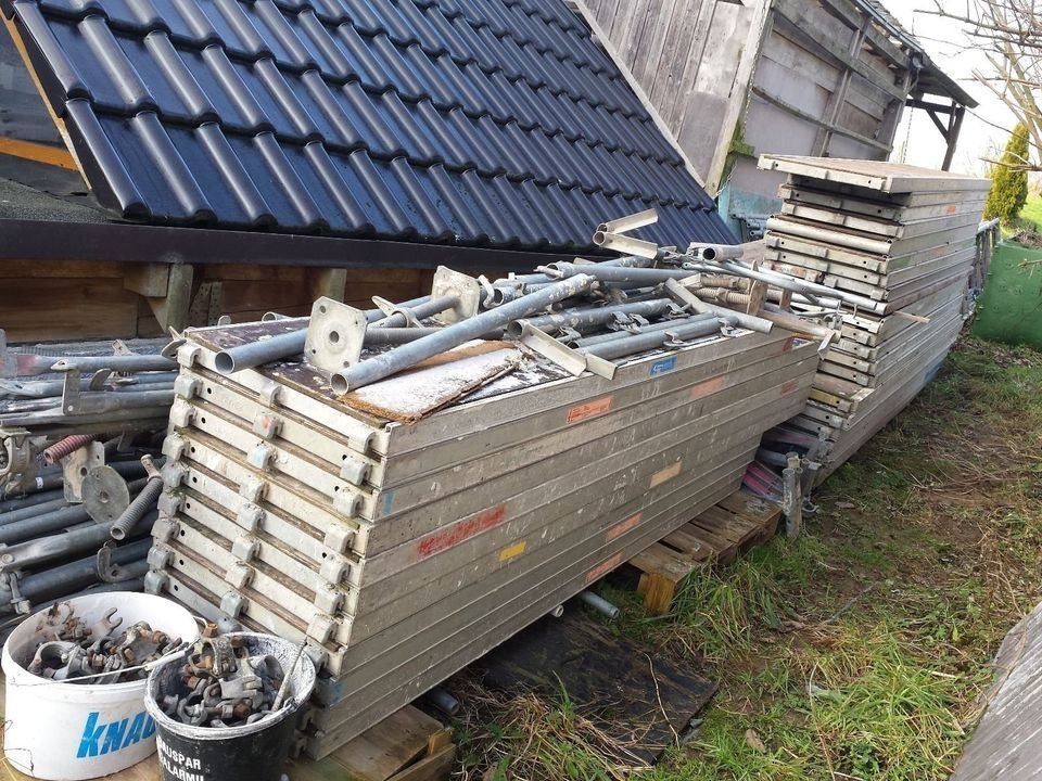 ALU-Stahl Gerüst Layher - Fassadengerüst Ca. 220 qm