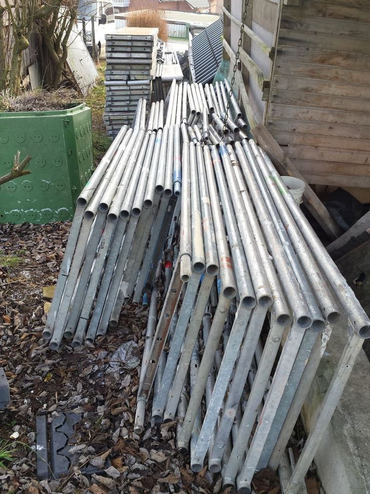 ALU-Stahl Gerüst Layher - Fassadengerüst Ca. 220 qm