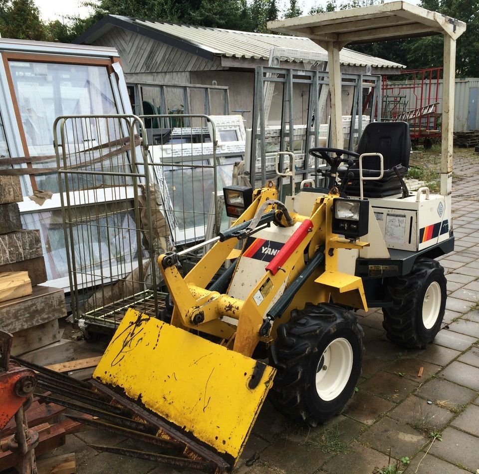 Ammann Yanmar V1 Kleinradlader Hoflader