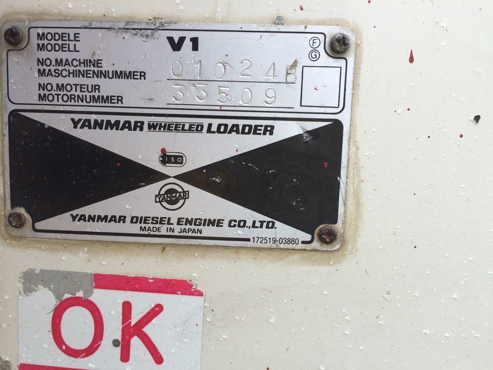 Ammann Yanmar V1 Kleinradlader Hoflader