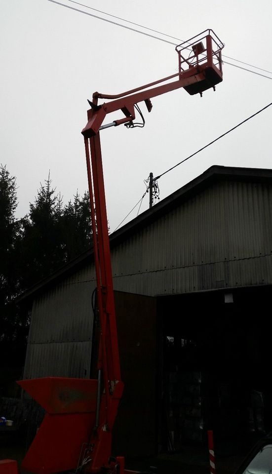 Anhänger Arbeitsbühne Steiger Hubsteiger Hebebühne KOMPLEX MARTIN
