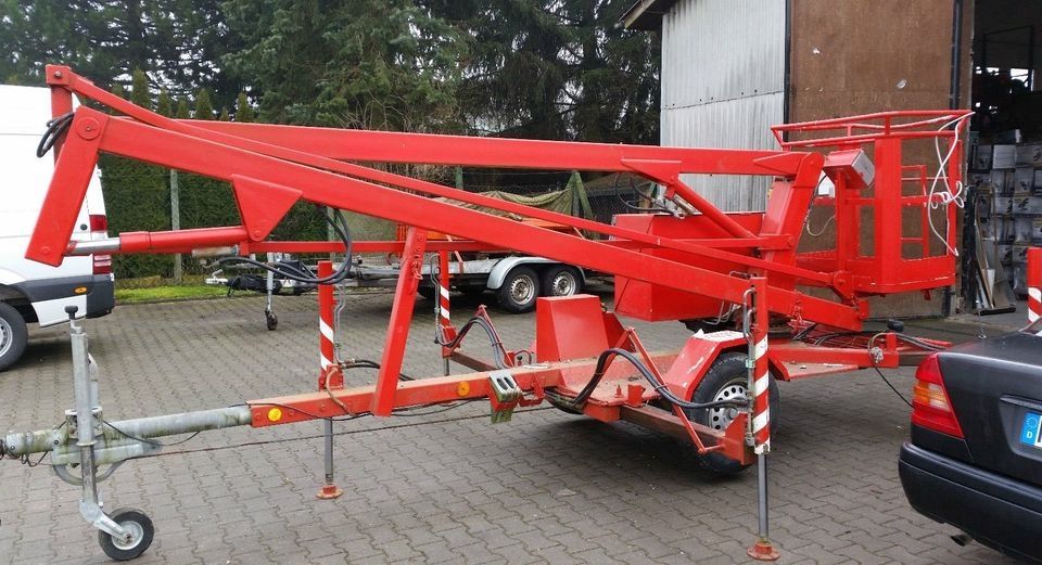 Anhänger Arbeitsbühne Steiger Hubsteiger Hebebühne KOMPLEX MARTIN