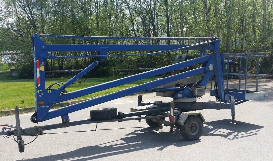 Anhänger Hebebühne Arbeitsbühne Stematec G12