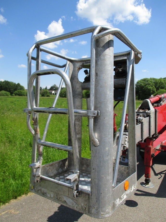 Anhänger-Arbeitsbühne DENKA LIFT - 23,5 Meter Arbeitshöhe