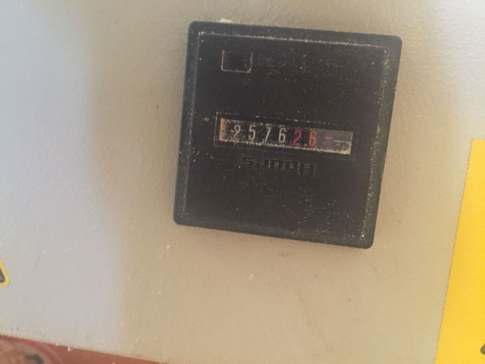 Brikettierpresse Brikettpresse Schuko Holzbrikettpresse 5,2 kW