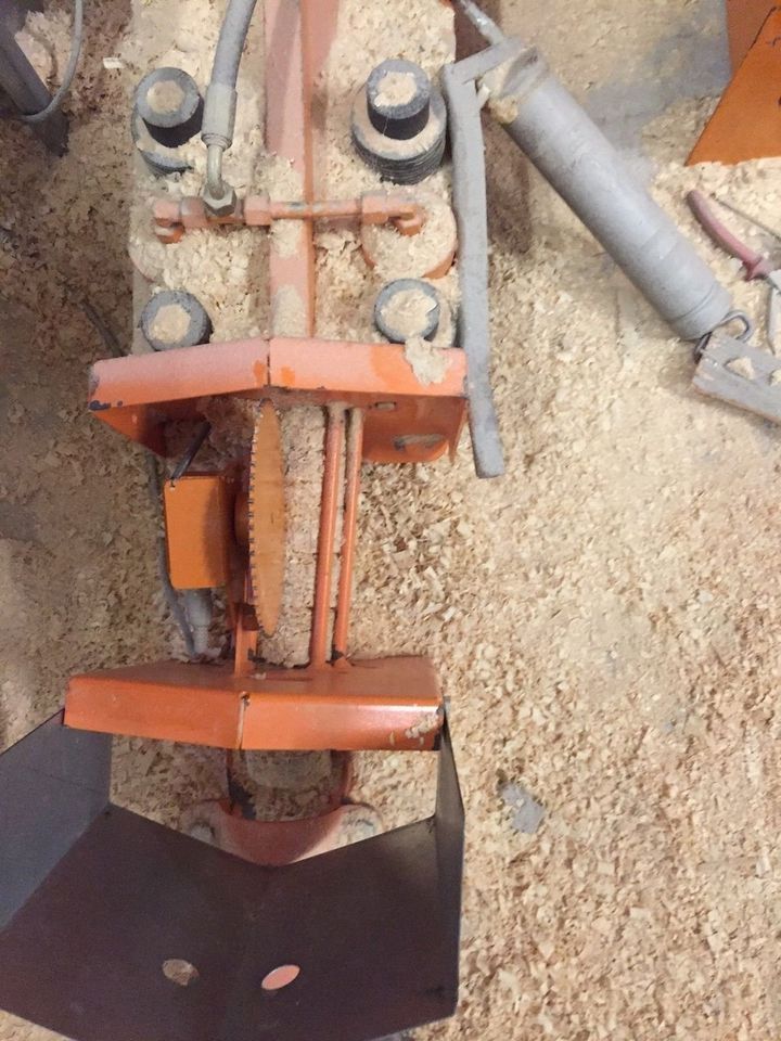Brikettierpresse Brikettpresse Schuko Holzbrikettpresse 5,2 kW