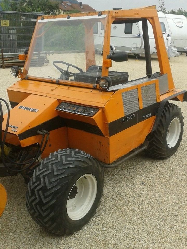 Bucher Aebi Humus Multifunktionstraktor Rasenmäher