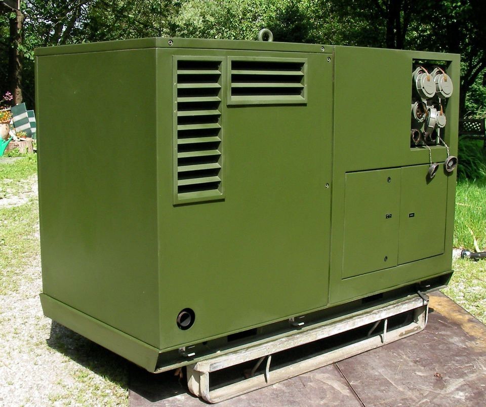 Stromerzeuger Stromaggregat Generator BW Bundeswehr 17 Stdbetrieb