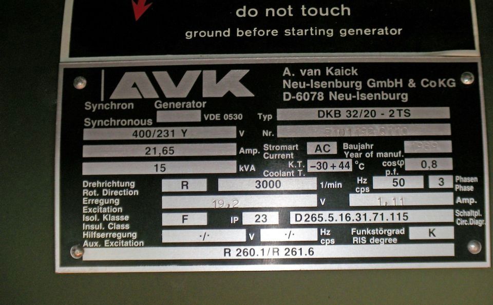 Stromerzeuger Stromaggregat Generator BW Bundeswehr 17 Stdbetrieb