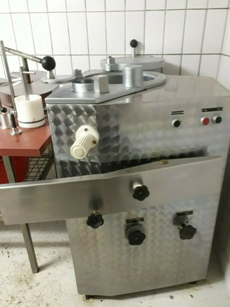 Wurstfüller Wurstfüllmaschine Füllmaschine Füller Frey Heinrich