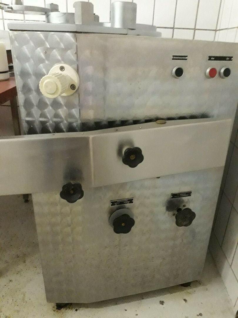 Wurstfüller Wurstfüllmaschine Füllmaschine Füller Frey Heinrich