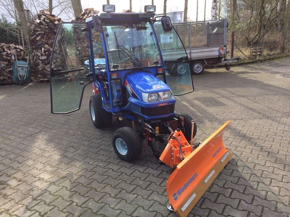 Iseki Kommunaltraktor TXG 23 Winterdienst