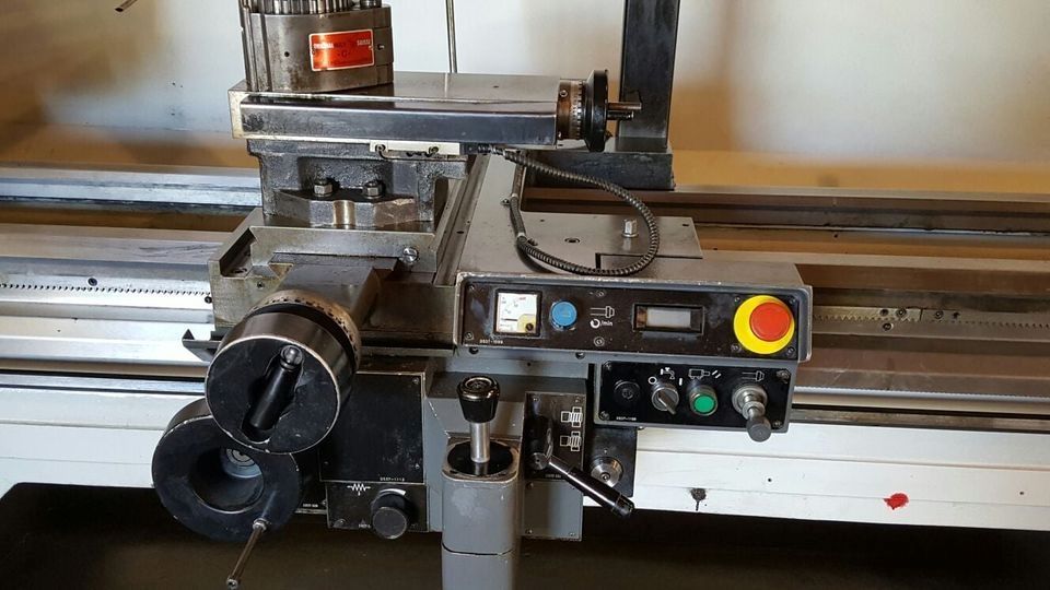Leit und Zugspindel Drehbank Colchester Mastiff VS 1800 mit Digitalanzeige