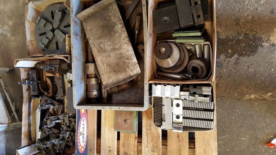 Leit und Zugspindel Drehbank Colchester Mastiff VS 1800 mit Digitalanzeige