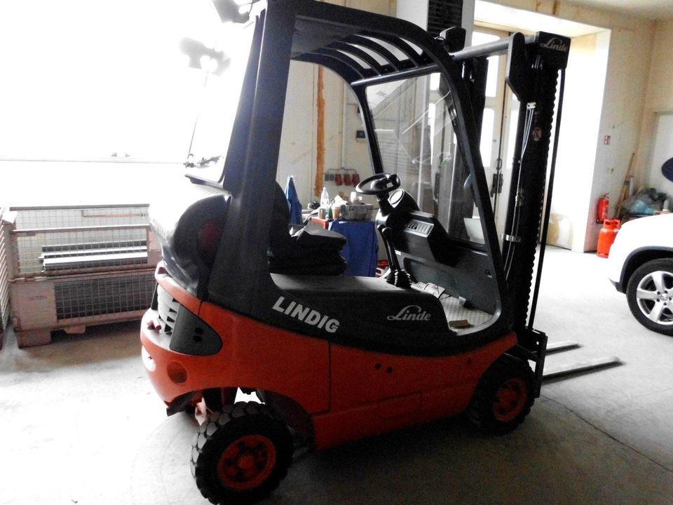 Linde Gabelstabler Typ H12 T-03 Baujahr 2003 mit Gasantrieb