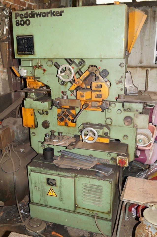 Peddiworker 800 Stanze und Profilstahlschere