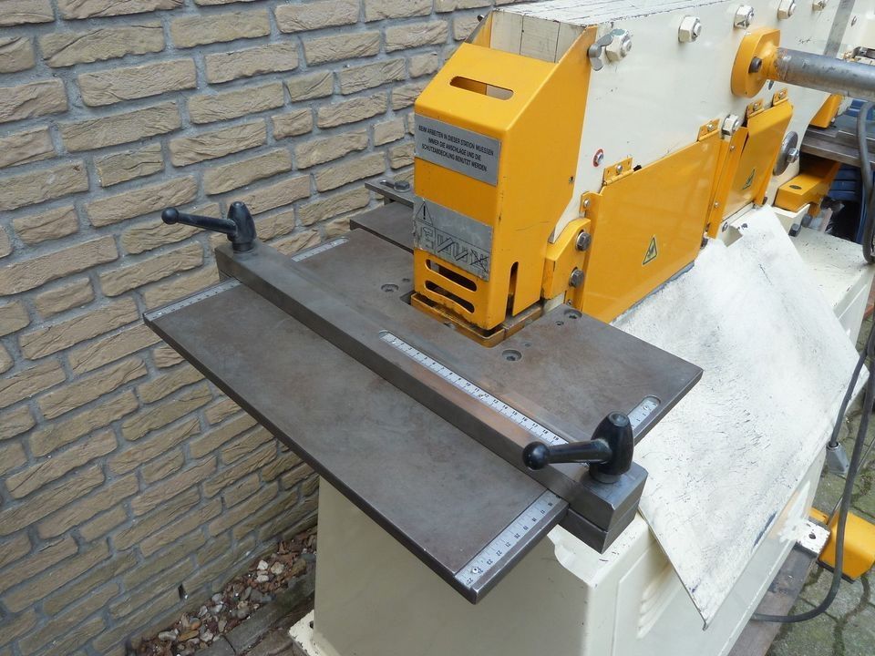 Profilstahlschere Stanzmaschine Stanze GEKA Minicrop Bj. 2000