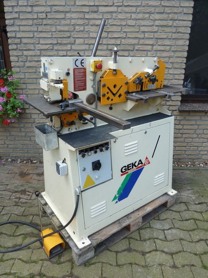 Profilstahlschere Stanzmaschine Stanze GEKA Minicrop Bj. 2000