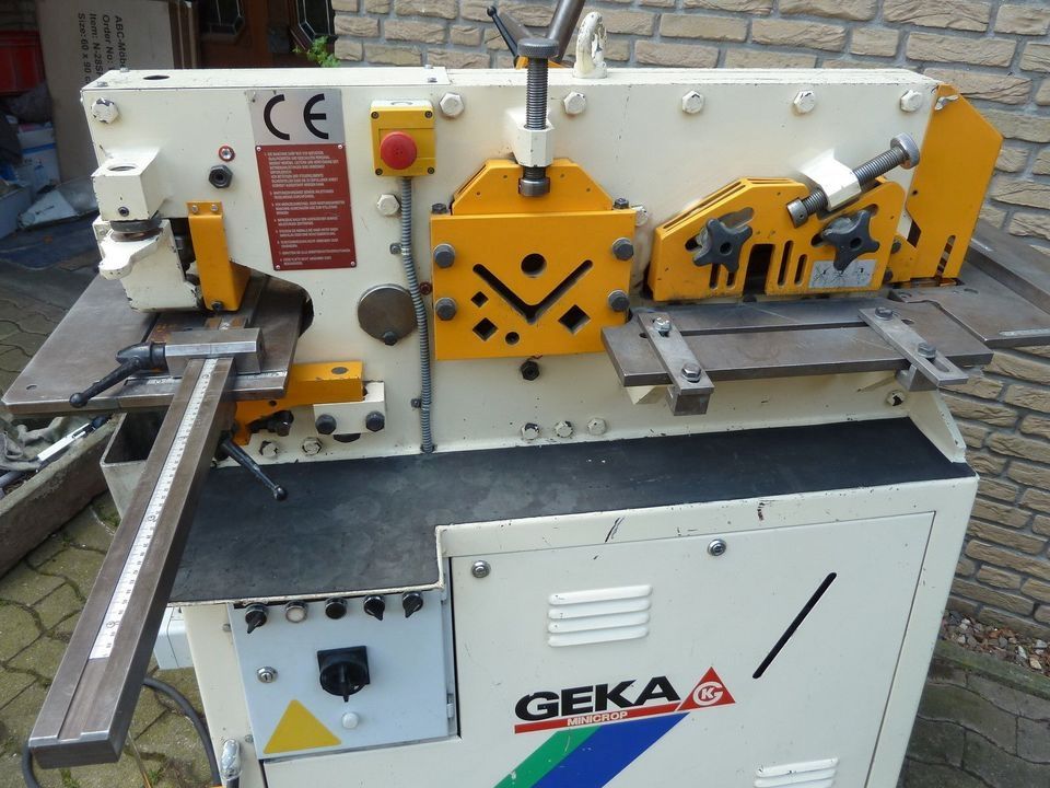 Profilstahlschere Stanzmaschine Stanze GEKA Minicrop Bj. 2000