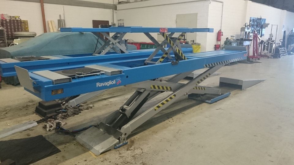 Ravaglioli RAV 640.2 SI Scheren-Hebebühne Scherenhebebühne Scherenbühne 4,2 to