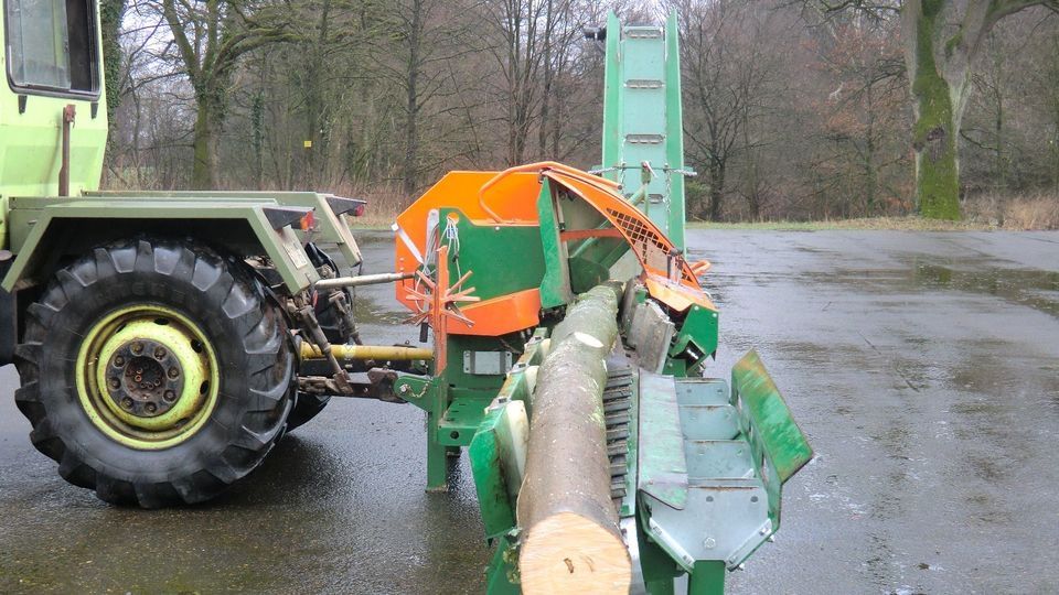 Sägespaltautomat Holzspalter Brennholzautomat Posch Spaltfix 3000 Comfort