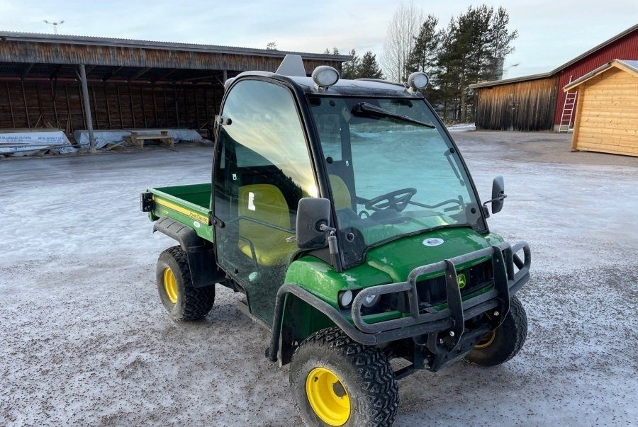 2014 John Deere gator hpx 4x4