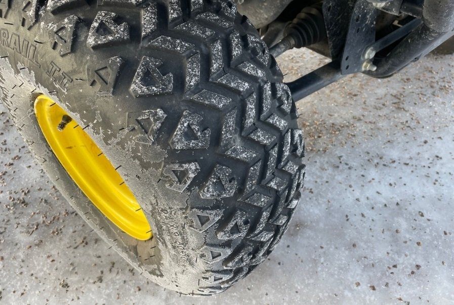 2014 John Deere gator hpx 4x4