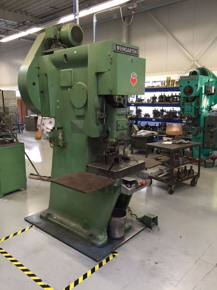 Exzenterpresse Weingarten 40 Tonnen