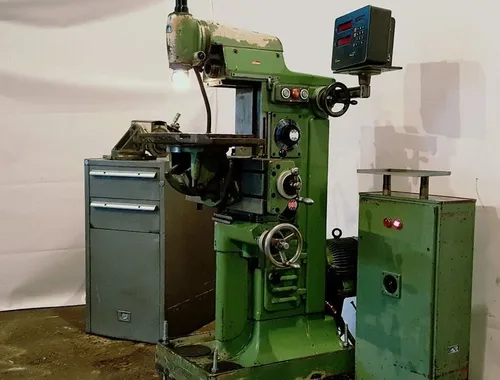 Fräsmaschine Deckel FP 1 mit Zubehör Teilapperat Universalfräsmaschine Maho