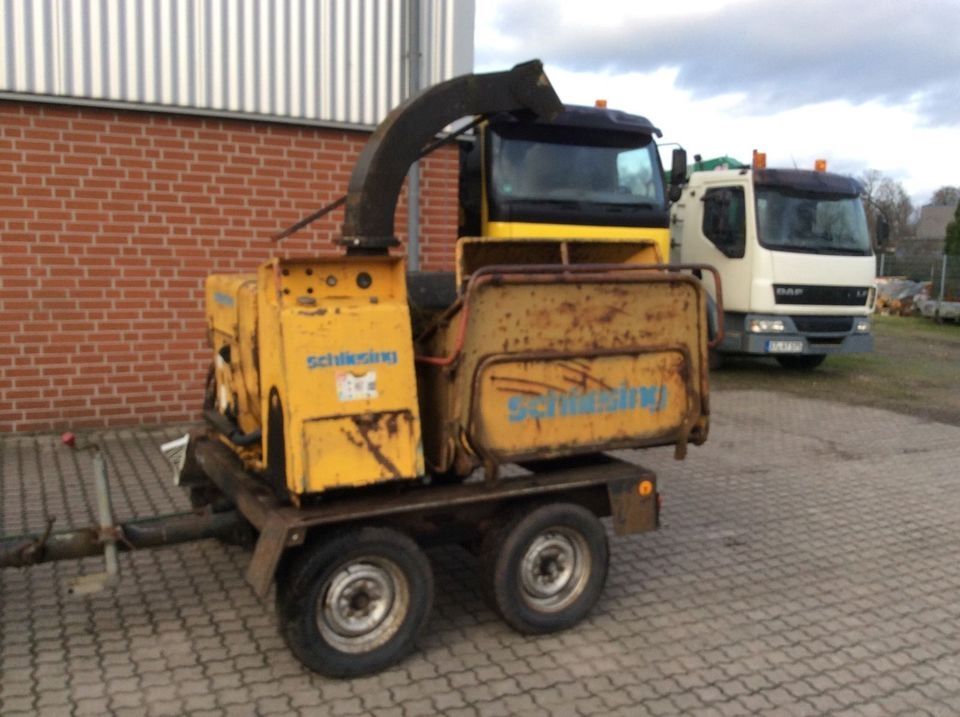 Holzhaecksler Schließung 400 M Hacker