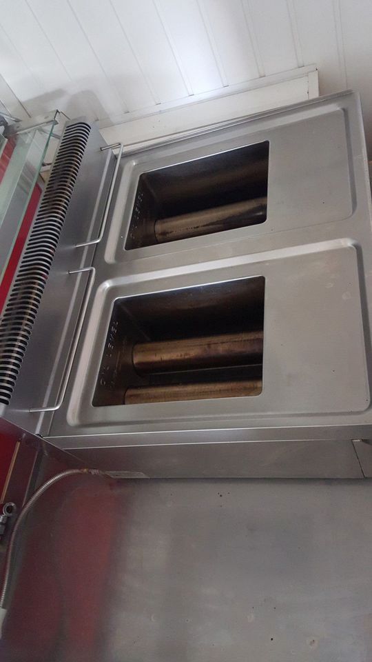 Imbisswagen, Imbissanhänger Pommes Bude Bratwurst, Hamburger, komplett ausgestattet