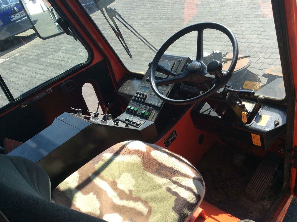 Kehrmaschine Hako Citymaster 1750