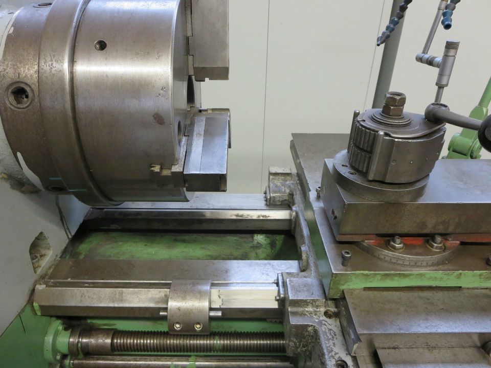 Leit. – und Zugspindel Drehmaschine Colchester Mastiff 1400 Drehbank