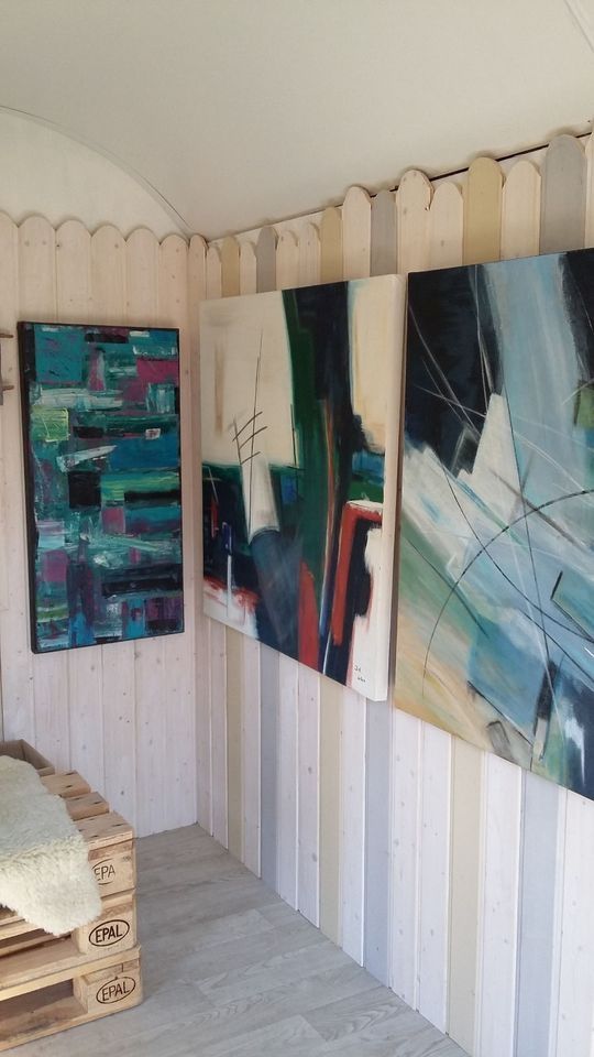 Liebevoll restaurierter Bauwagen