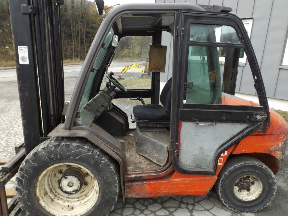 Manitou Diesel-Gabelstapler 3,0 t, Hubhöhe 3,70 m Geländestapler