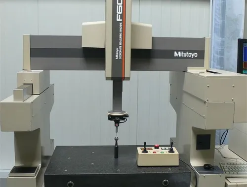 Mitutoyo CNC Messmaschine FN-604 guter Zustand voll funktinstüchtig