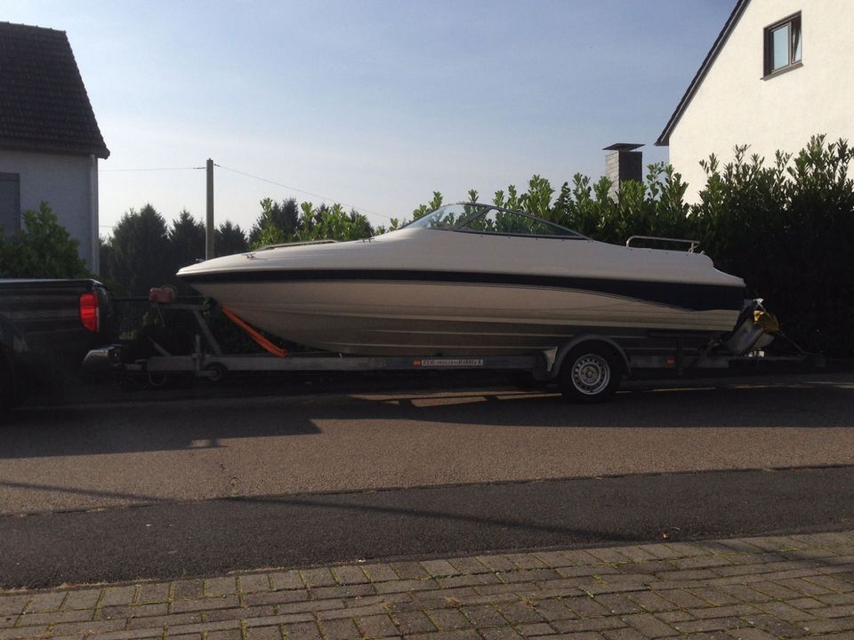 Motorboot Larson Cuddy 195 4,3L Volvo Penta Motorboot Larson Cuddy 195 4,3L Volvo Penta